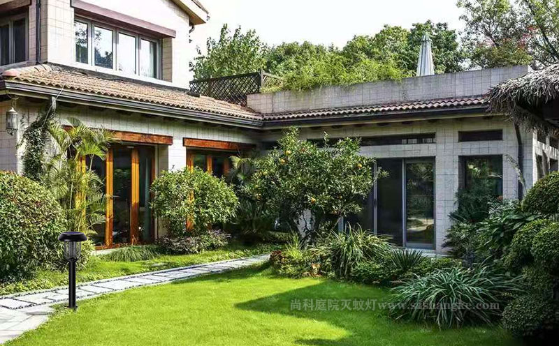 庭院草坪如何驅蚊？戶(hù)外滅蚊燈效果